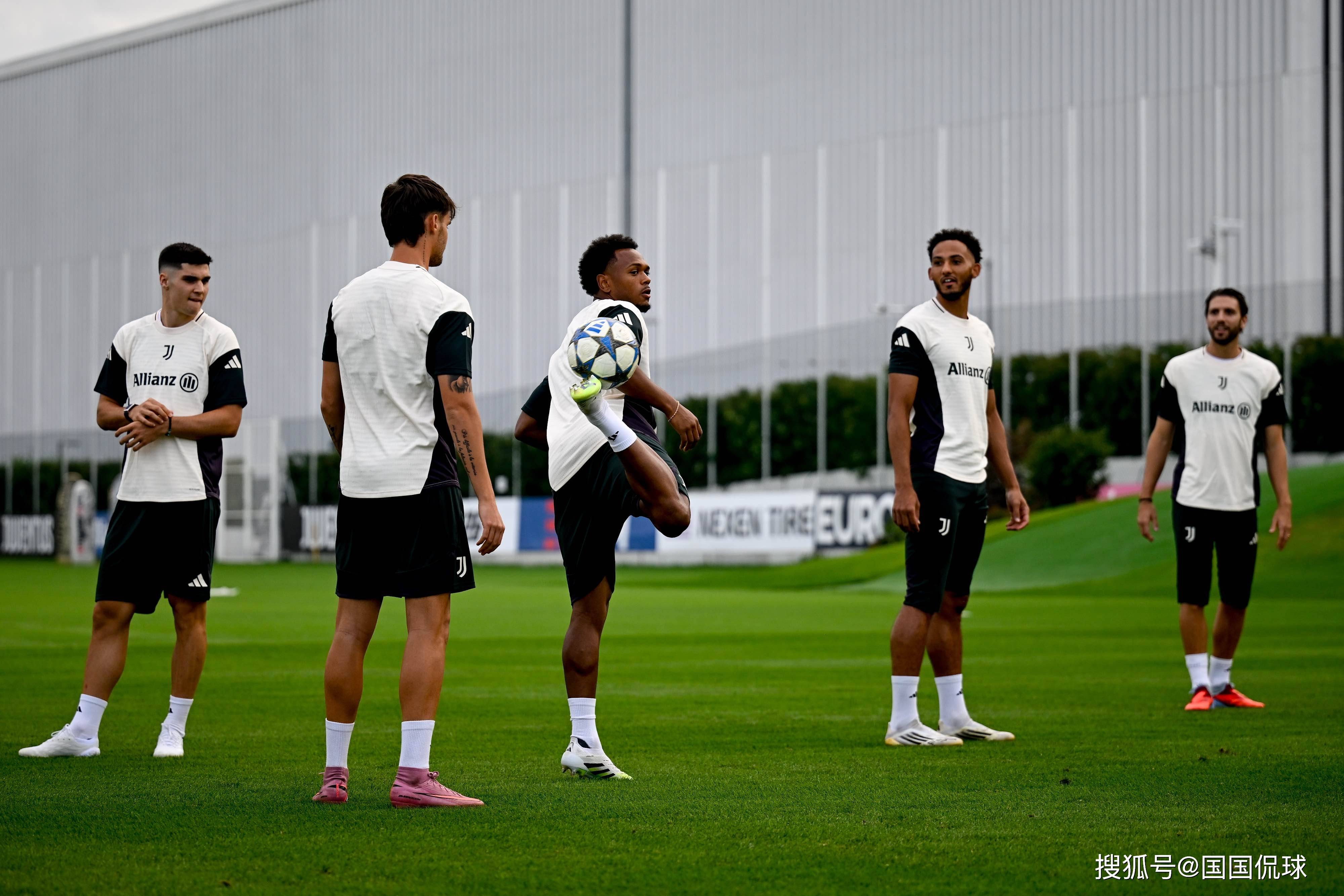 多特蒙德发布备战花絮；加时末段造点机会；意甲任务艰巨；阵容厚度经受考验(多特蒙德为什么叫药厂)