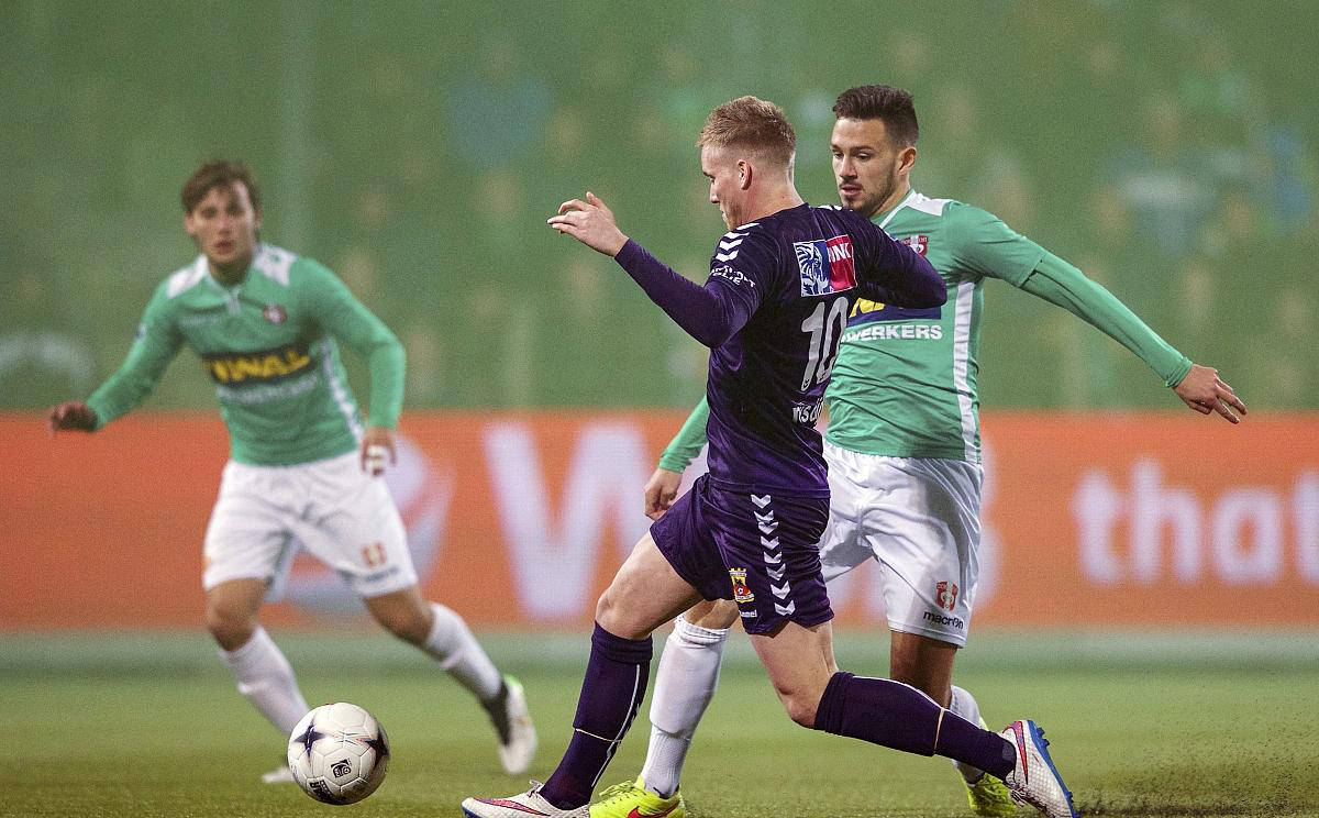 南宫娱乐平台 -关于斯图加特发布备战花絮，集结日复出首秀，欧联任务艰巨，轮换策略成焦点的信息