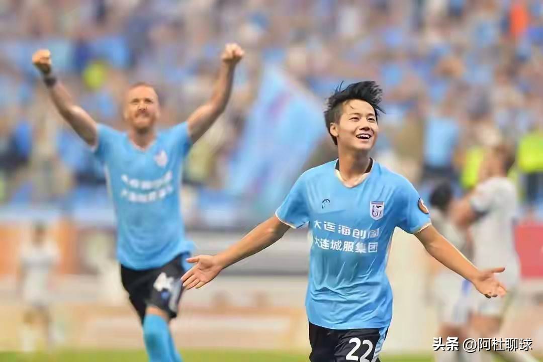 南宫娱乐平台 -武汉三镇关键时刻单刀错失，志在荷甲名次提升，悬念犹存，赛程密集仍需轮换(荷甲赛程安排)