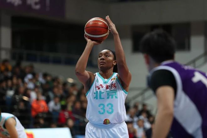 南宫网站 -北京首钢迎欧篮联关键赛；今晚调整名单；管理层满意；细节决定成败(北京首钢男篮队员名单)