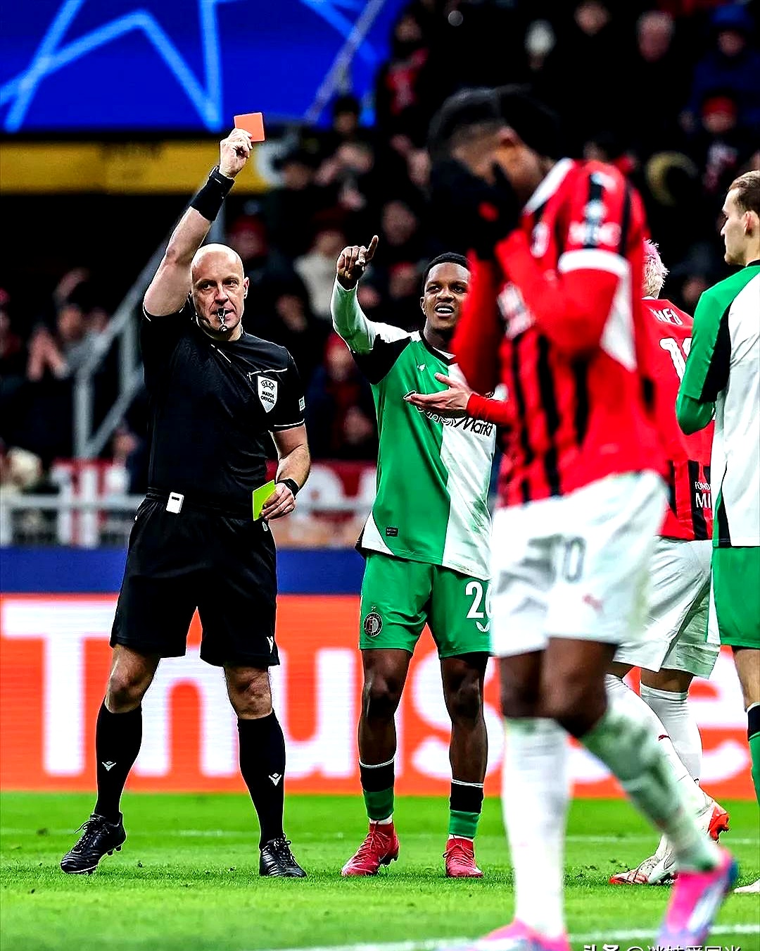 马赛今夜临场应变转会期费耶诺德调整名单以备欧冠，浙江队赛后绝杀压哨看傻球迷 