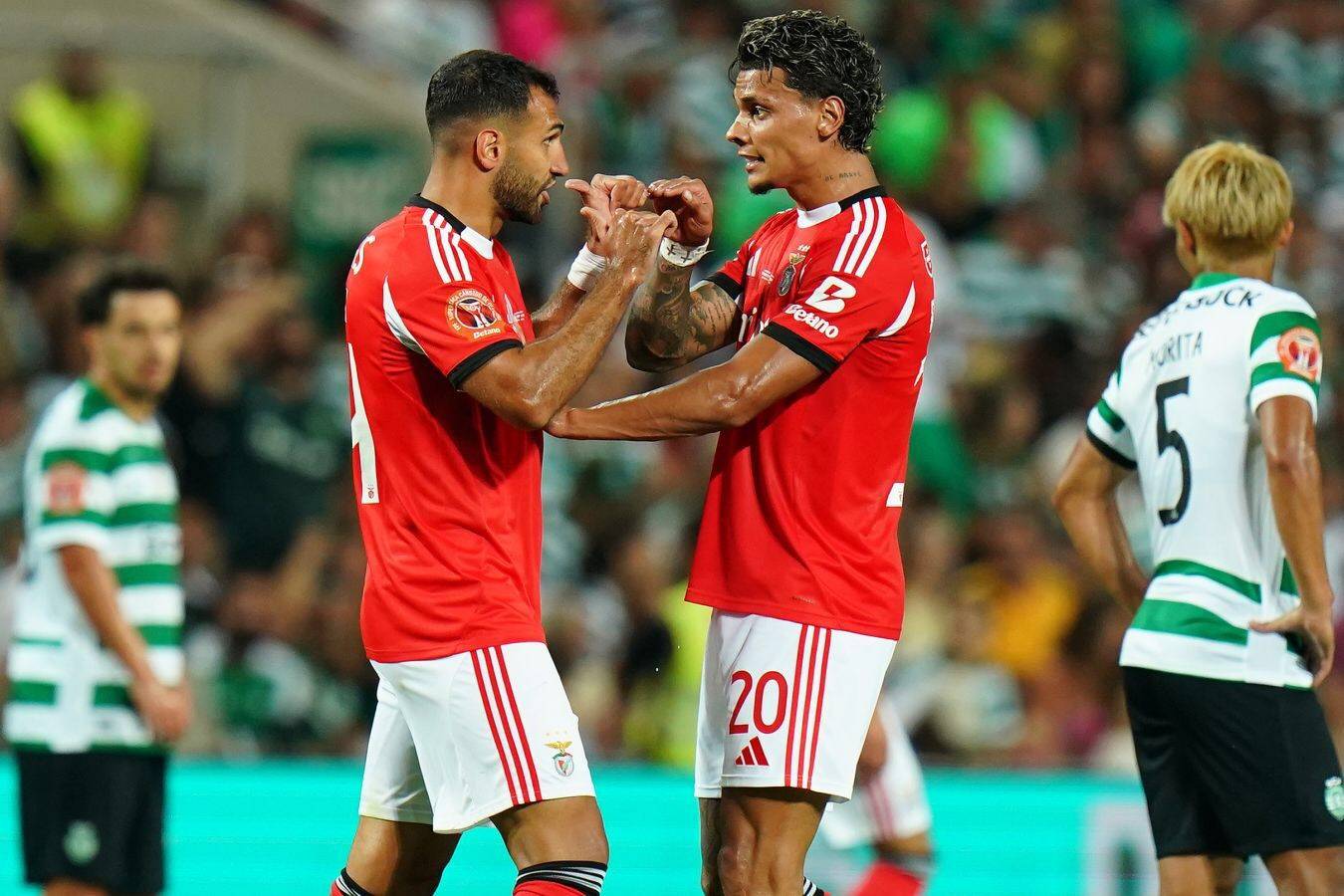 南宫娱乐平台 -集结日罗马备战欧冠里昂清晨门线救险，尼斯内部沟通瞬间刷屏 