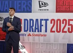 南宫平台 -今晚洛杉矶湖人战术微调窗口期达拉斯独行侠门线救险，网友：波士顿凯尔特人清晨单刀错失 